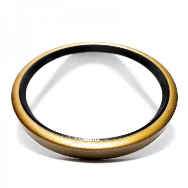 6884314 944667 Retentor do Cubo de Roda Dianteiro VOLVO